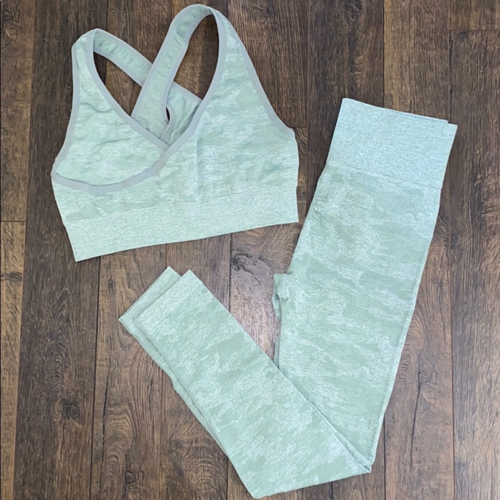 Green camo seamless legging and sports bra